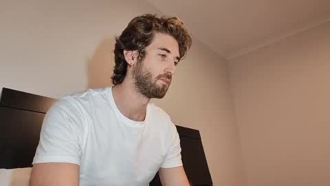 Snapshot of hiddengaze chatting on April 1, 2026, 3:20 pm HiddenGaze online show from April 1, 2026, 3:20 pm