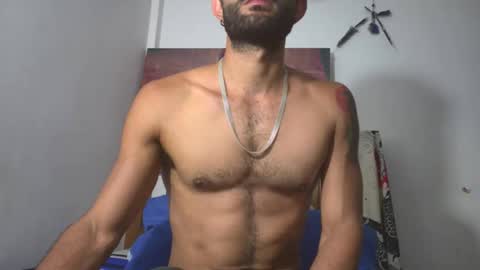 hideonbush online show from March 11, 2026, 11:05 am