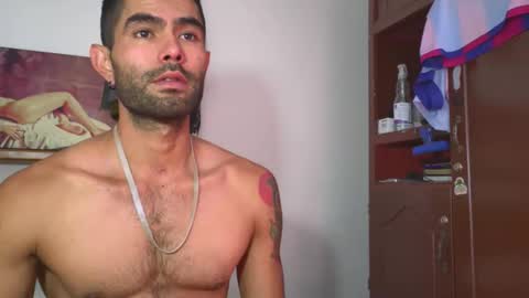 hideonbush online show from April 20, 2026, 4:43 pm