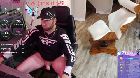 Snapshot of highclass92i chatting on January 3, 2025, 1:58 pm High4This online show from January 3, 2025, 1:58 pm