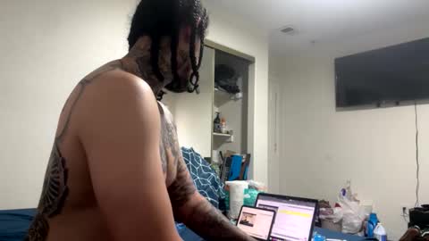 Snapshot of hihello7777 chatting on November 15, 2025, 9:21 pm hihello7777 online show from November 15, 2025, 9:21 pm