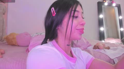 LUNA new account  FOLLOW ME online show from May 15, 2026, 3:13 am