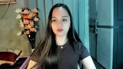 hilarymolly online show from March 2, 2026, 7:15 am