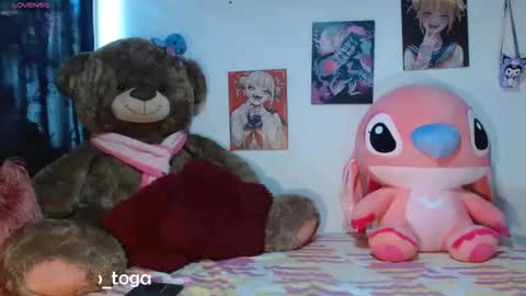 Snapshot of himiiko_toga chatting on December 21, 2025, 8:49 pm Himiiko online show from December 21, 2025, 8:49 pm