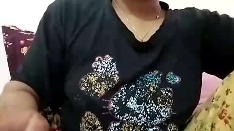 himuhimu22 online show from April 8, 2026, 6:46 am