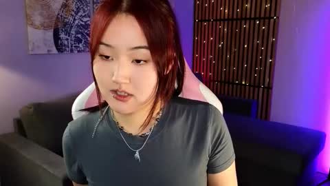 Hinata online show from February 19, 2026, 1:51 pm