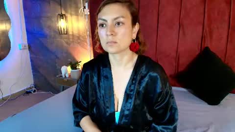 Snapshot of hinata_moonn chatting on June 20, 2026, 12:41 pm hinata_moonn online show from June 20, 2026, 12:41 pm