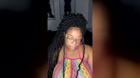 hiniseee online show from June 20, 2026, 7:44 am