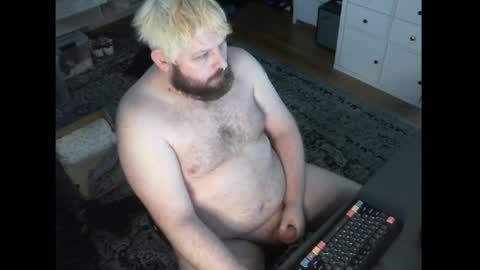 hipguy91 online show from April 14, 2026, 8:26 pm