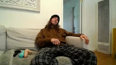 Hippie Jijm online show from March 28, 2026, 6:07 pm