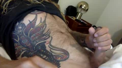 Snapshot of hippybiker chatting on April 6, 2026, 8:48 am hippybiker online show from April 6, 2026, 8:48 am