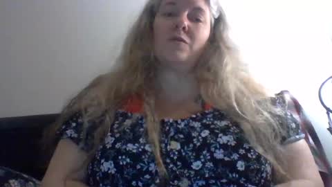 hippysnewhere online show from July 23, 2026, 9:18 am