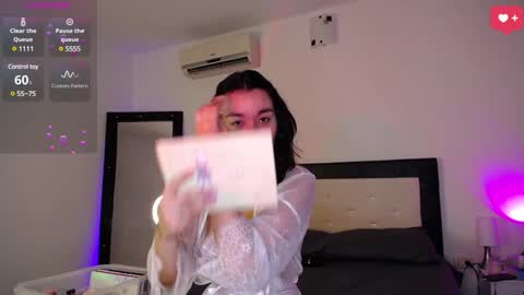 Snapshot of hipshannah chatting on December 10, 2024, 11:51 pm H A N N A H online show from December 10, 2024, 11:51 pm