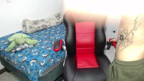 Hisokax online show from April 24, 2026, 4:48 am