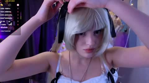 Ella online show from May 17, 2026, 7:54 pm