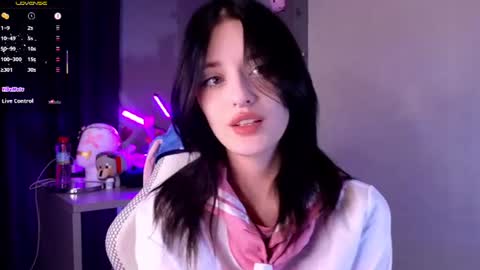 Snapshot of hisoka__akerley chatting on July 19, 2026, 3:21 am Ella online show from July 19, 2026, 3:21 am