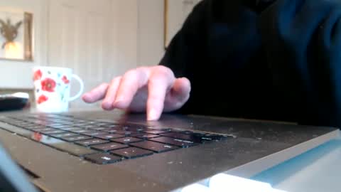 histrionical1 online show from April 12, 2026, 7:19 pm