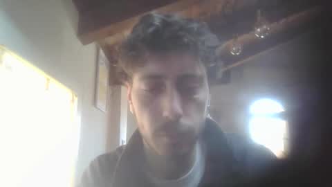 hitmenoww online show from March 31, 2026, 8:04 am