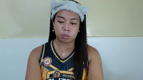 Snapshot of hoelykarina chatting on July 27, 2026, 8:10 am Karina3 online show from July 27, 2026, 8:10 am