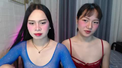 Snapshot of hoelymolly chatting on June 27, 2026, 7:52 pm hoelymolly online show from June 27, 2026, 7:52 pm