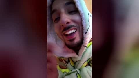 hoeskii online show from February 22, 2026, 6:57 am