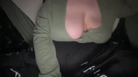 Snapshot of hoestoes915 chatting on January 5, 2025, 7:17 am Stacey online show from January 5, 2025, 7:17 am