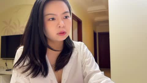 Snapshot of hola_sunflower chatting on July 10, 2026, 1:25 pm amy online show from July 10, 2026, 1:25 pm