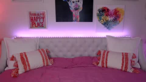 Holi Hurricane online show from March 6, 2026, 4:53 am