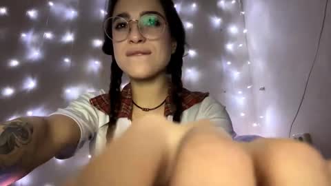 Snapshot of hollisfairfax chatting on November 25, 2025, 5:24 pm Kerri online show from November 25, 2025, 5:24 pm