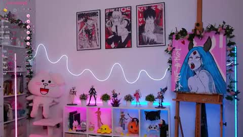 Snapshot of holliwould_ chatting on September 23, 2025, 6:00 pm Holli online show from September 23, 2025, 6:00 pm