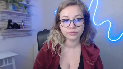 Holly online show from January 13, 2025, 6:27 am