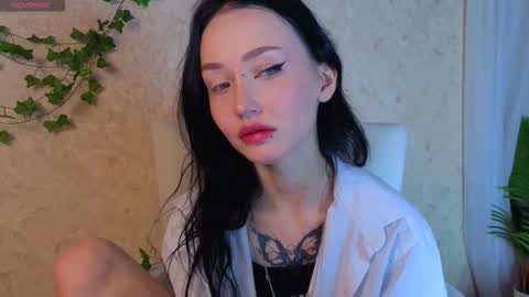 holly_berryy_ online show from September 20, 2025, 1:28 am