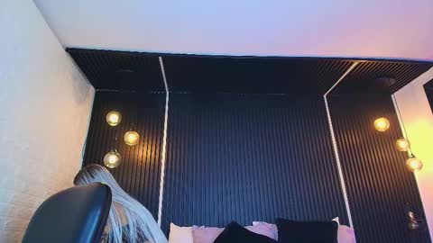 April online show from September 10, 2025, 12:21 am