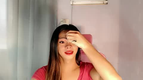 Snapshot of holly_sugar20 chatting on April 13, 2026, 12:16 am Mika Duhay Velat online show from April 13, 2026, 12:16 am