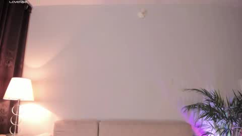 Snapshot of holly_velvett chatting on March 22, 2026, 6:50 am holly online show from March 22, 2026, 6:50 am