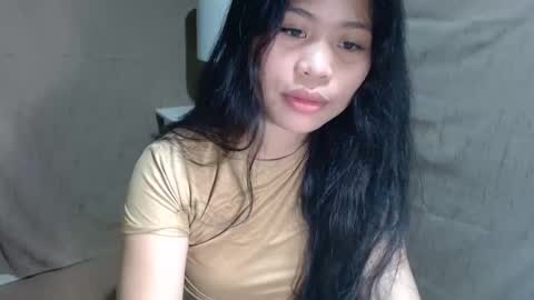 HollyApple online show from February 6, 2026, 2:42 pm