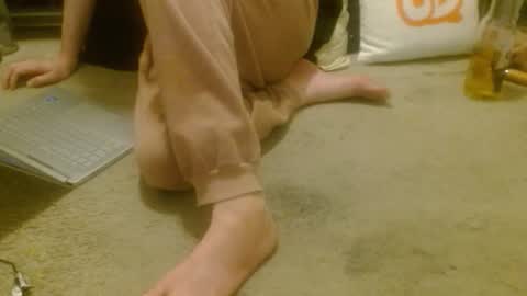 Holly Hawkes online show from February 26, 2026, 9:08 am