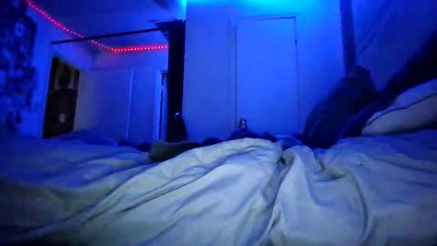 hollywoodbobby online show from May 6, 2026, 1:57 am