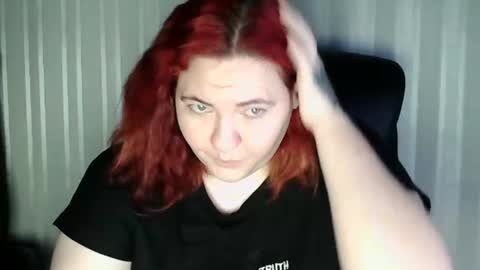 HollyXEva online show from January 18, 2026, 4:05 am