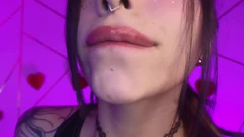 holly online show from March 10, 2026, 2:16 am