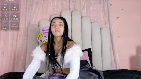 Hollyy online show from May 23, 2026, 7:18 pm