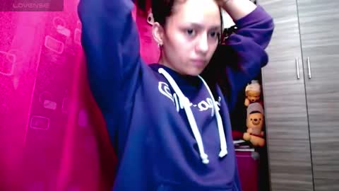 Juli online show from January 9, 2026, 5:21 am