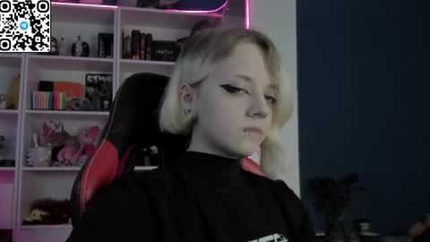 holy_mistresss online show from March 21, 2026, 9:25 am