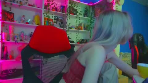 Rumi online show from November 9, 2025, 9:40 am