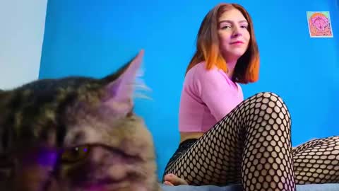 Snapshot of holy_taby_ chatting on February 16, 2025, 9:15 am      online show from February 16, 2025, 9:15 am