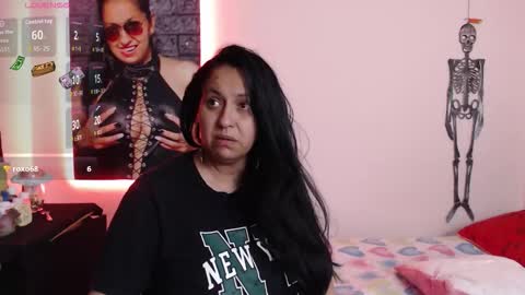 Snapshot of holydeath_1 chatting on October 9, 2025, 10:52 pm Milena online show from October 9, 2025, 10:52 pm