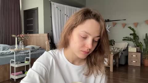 dori not holy get my tg channel with link from description under last photo online show from February 18, 2026, 12:23 pm