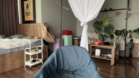 dori not holy get my tg channel with link from description under last photo online show from April 10, 2026, 1:16 pm