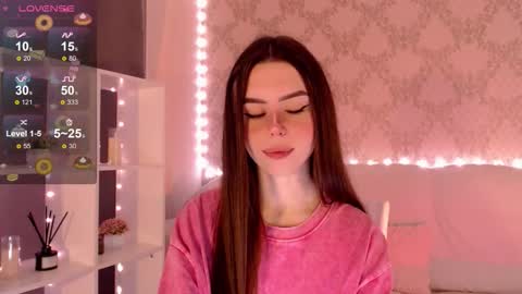 Mia online show from October 5, 2025, 3:38 am