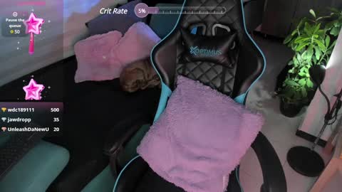 Mila Purple online show from January 8, 2025, 3:29 am